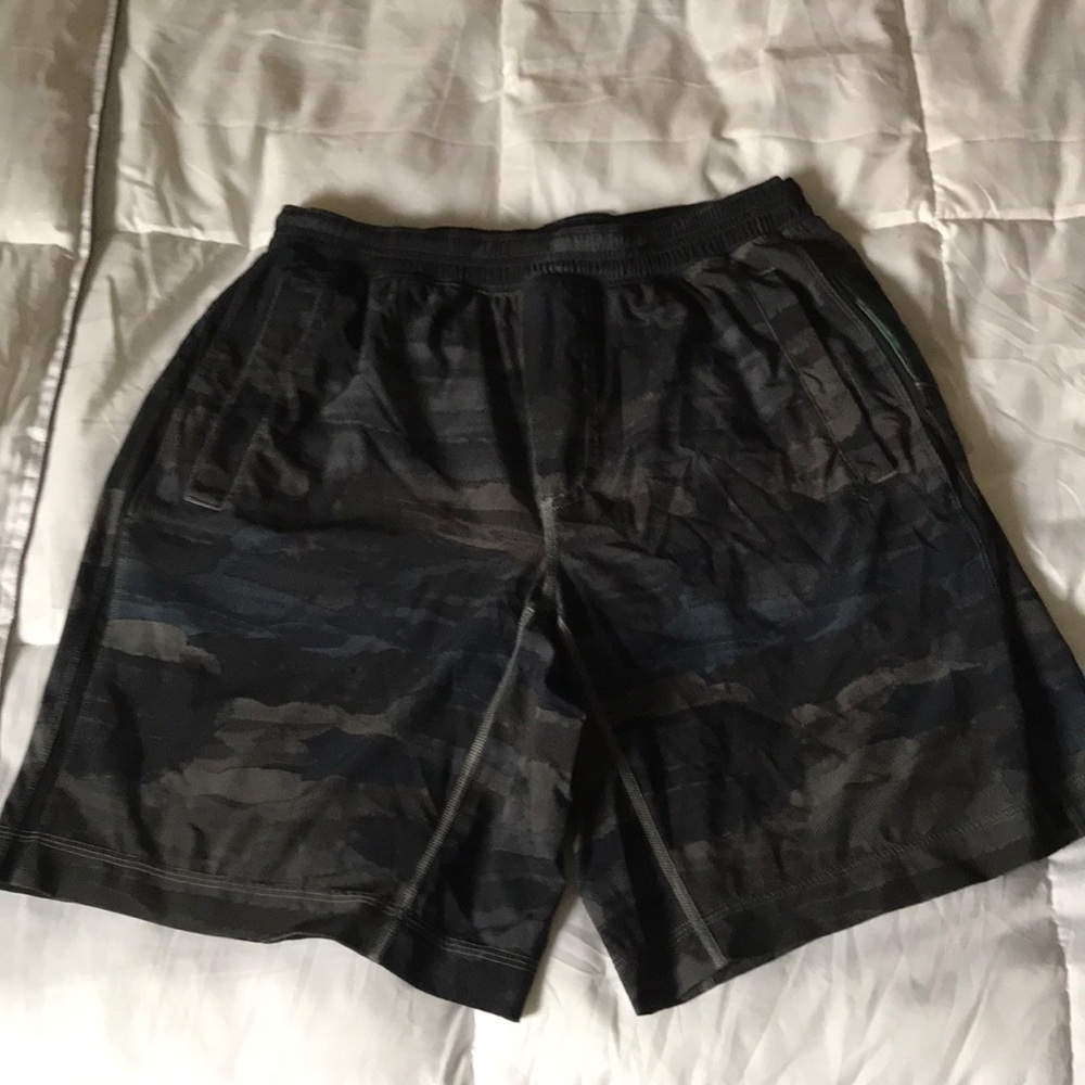 Large lulu lemon swim trunks